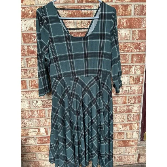 torrid green plaid dress Tawny Dress in Nocturne Plaid 10
